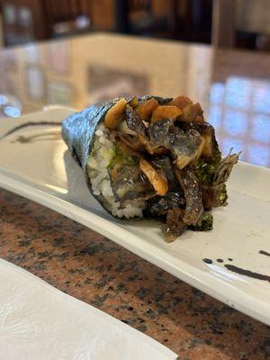 Salmon skin roll handroll