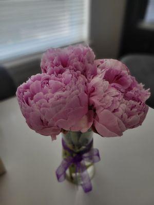 5 peonies