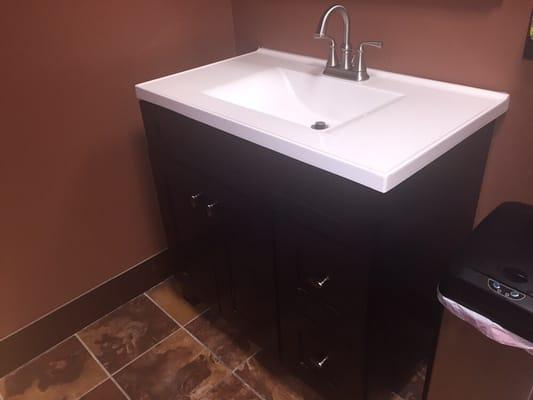 newly remodeled bathroom- very clean and smells so good!