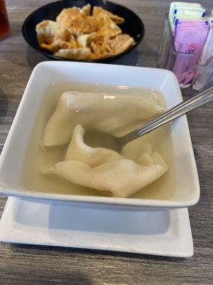 Wonton soup