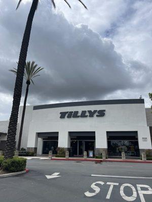 Tillys