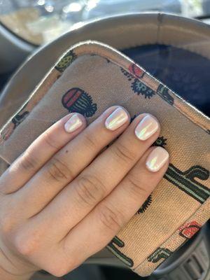 Natural nails - pearl chrome and gel manicure.