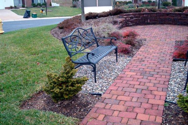 Mulch and Stone landscape combination