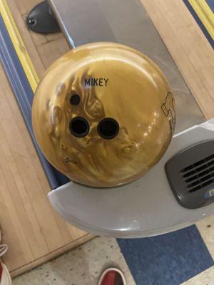 Black Widow bowling ball