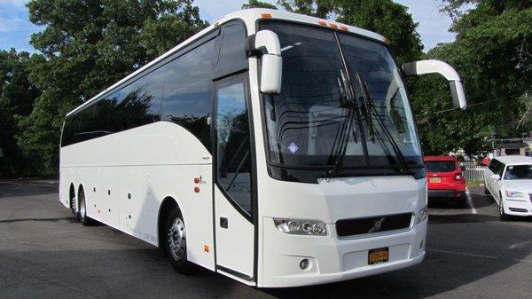 New Volvo 9700 Coach bus 56 Passenger with WIFI, outlets and restroom.