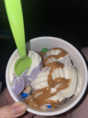 blueberry cheesecake froyo white chocolate mousse froyo  lots of toppings and pb sauce !