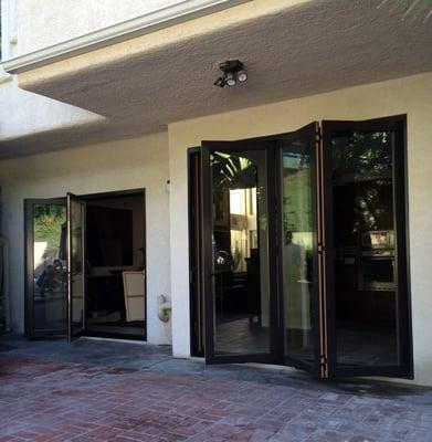 Monarch Beach LaCantina bi-fold door installation.