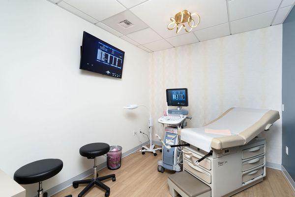 Experience top-tier facilities and the most modern equipment designed for your fertility care.