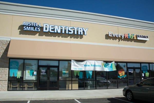 Looking for a family dentist in Austell, GA? You have come to the right spot!