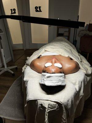 Pure Facial with extractions