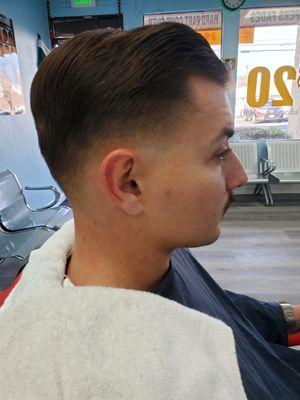 Razor tapers fades