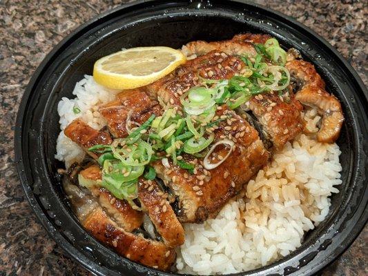 Unagi Don (eel over rice) - love the sauce!