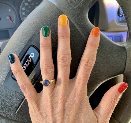 Rainbow mani