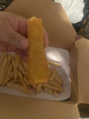 Nasty fish and chips store bought fish stick more like it. DoorDash picture is fake representation of what they're selling