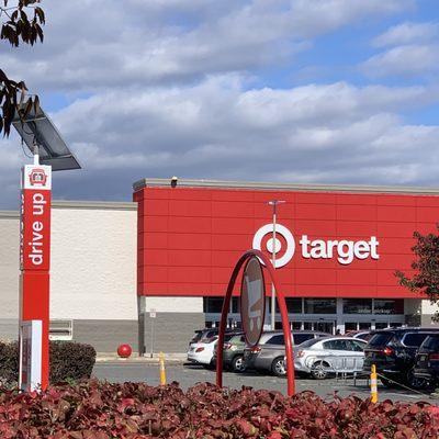 Fantastic, really perfect TARGET store in Hanover, NJ