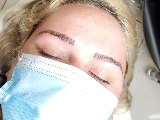 Eyebrow microblading