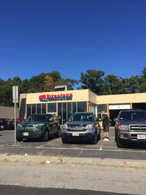 Firestone West Roxbury -- 1528 VFW Parkway, West Roxbury             Storefront