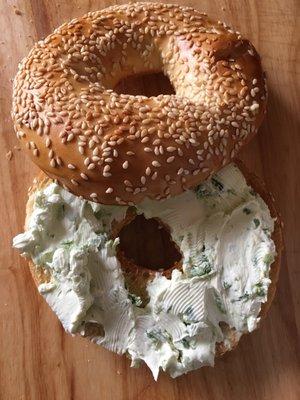 How is this the first time I've ever tried jalapeño cream cheese?!