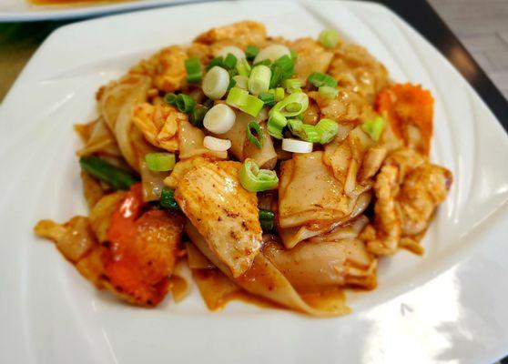 Pattaya Noodles w/Chicken