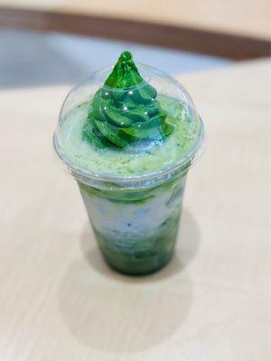 Matcha Latte (float)