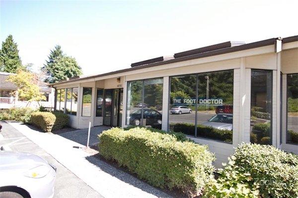 Bellevue Podiatrist - Foot & Ankle Doctor exterior office building