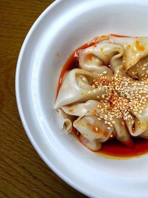 Wonton with Chili Oil (6pc)