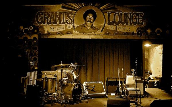 Grant's Lounge