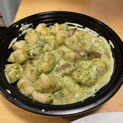 Pesto gnocchi with sausage