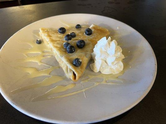 Blueberry crape fresh fruit