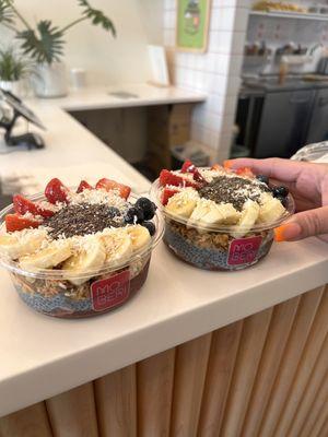 Açaí bowl (Medium Custom Bowl (16oz)