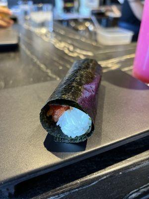 Spicy tuna handroll