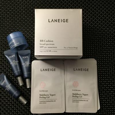 Laneige BB cushion and lots of samples.