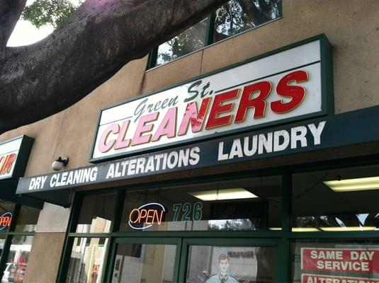 Green Street Cleaners in Downtown Pasadena