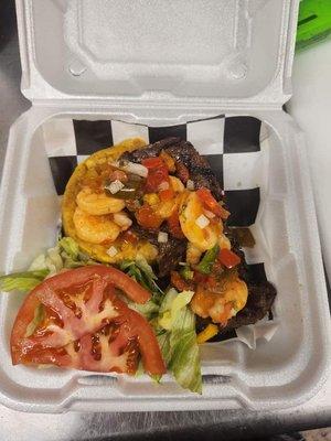 Churrasco con Camarones, servido con Mofongo / Skirt Steak with Shrimp, served with Mofongo