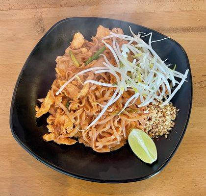 Pad Thai was Bland AF - Fresh bean sprouts though