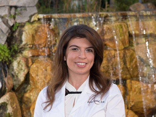 Dr. Dalia Saadat - Optometry