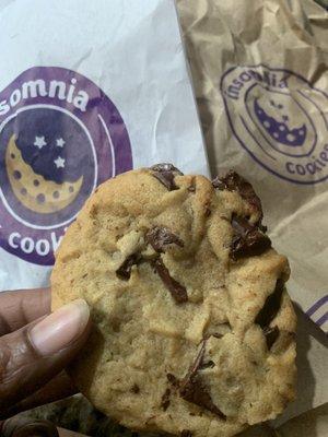 Insomnia Cookies