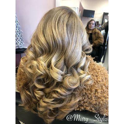 balayage, blonde color haircut, hairstyle by @mary_stylist