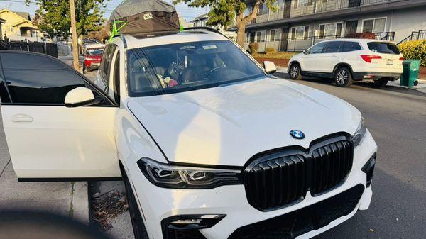 2020 BMW X7 Windshield Replacement