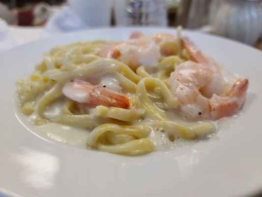 Linguine Alfredo with Shrimp