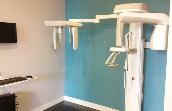 Panoramic dental x-ray machine at Smile Galleria Dental Office in Northern Virginia