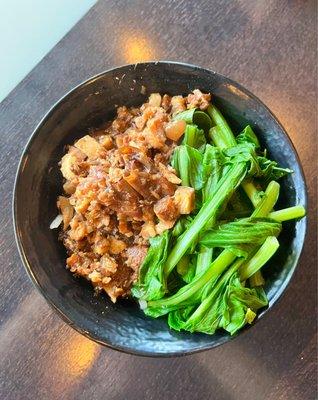 braised pork dry noodle ($8.75)