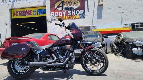 Great job color matching my fairing and saddle bags on my 2018 Harley Davidson Sport Glide.