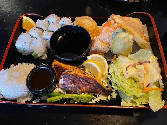 Salmon teriyaki bento