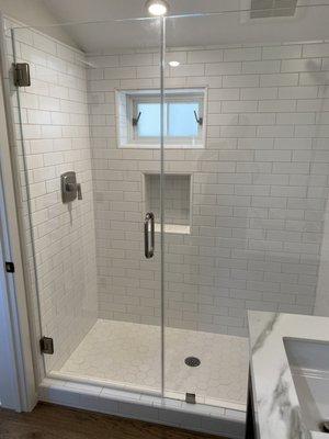 STARPHIRE GLASS FRAME LESS SHOWER DOOR