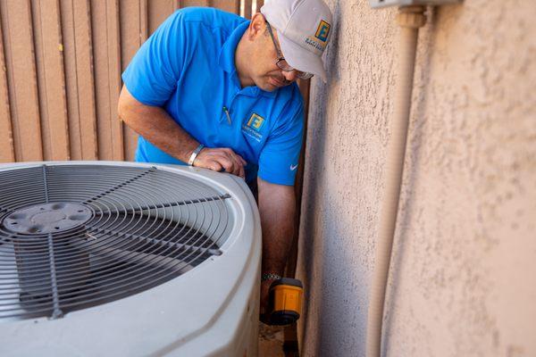 Detecting thermal issues in HVAC system