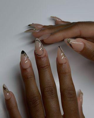 Nail Accents