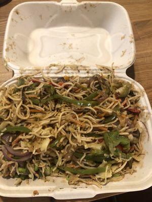 Veg Szechwan Noodles? 2nd time order they messed up again by giving me Hakka noodles. Where is the red sauce which is called the szechwan?