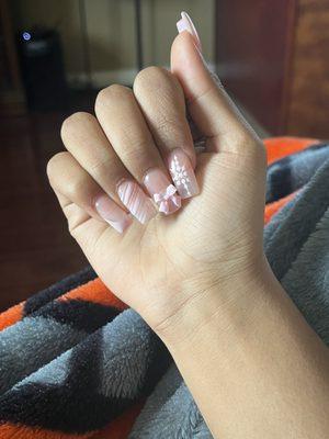 nails