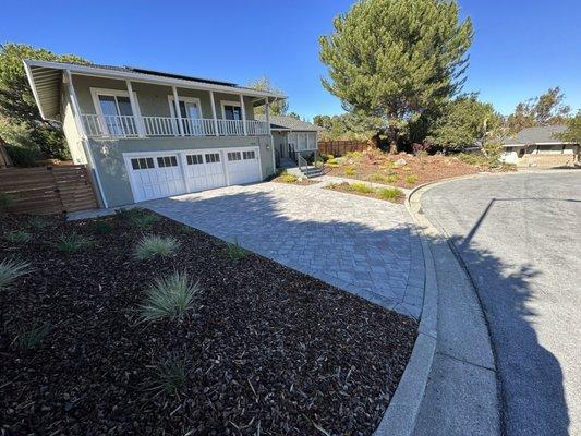 Frontyard remodel with Calstone pavers in Redwood City